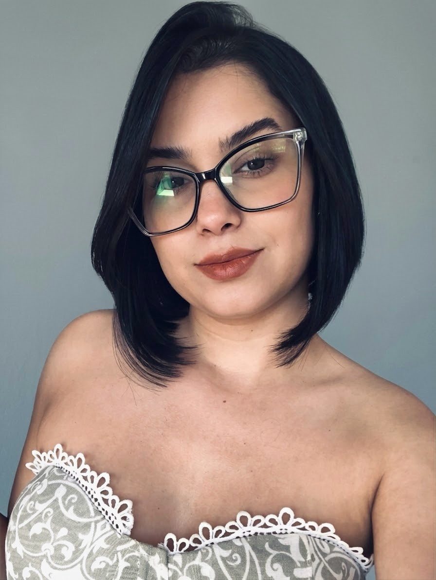 Ariane Cruz